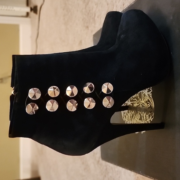Vince camuto black suede boot - Picture 2 of 6